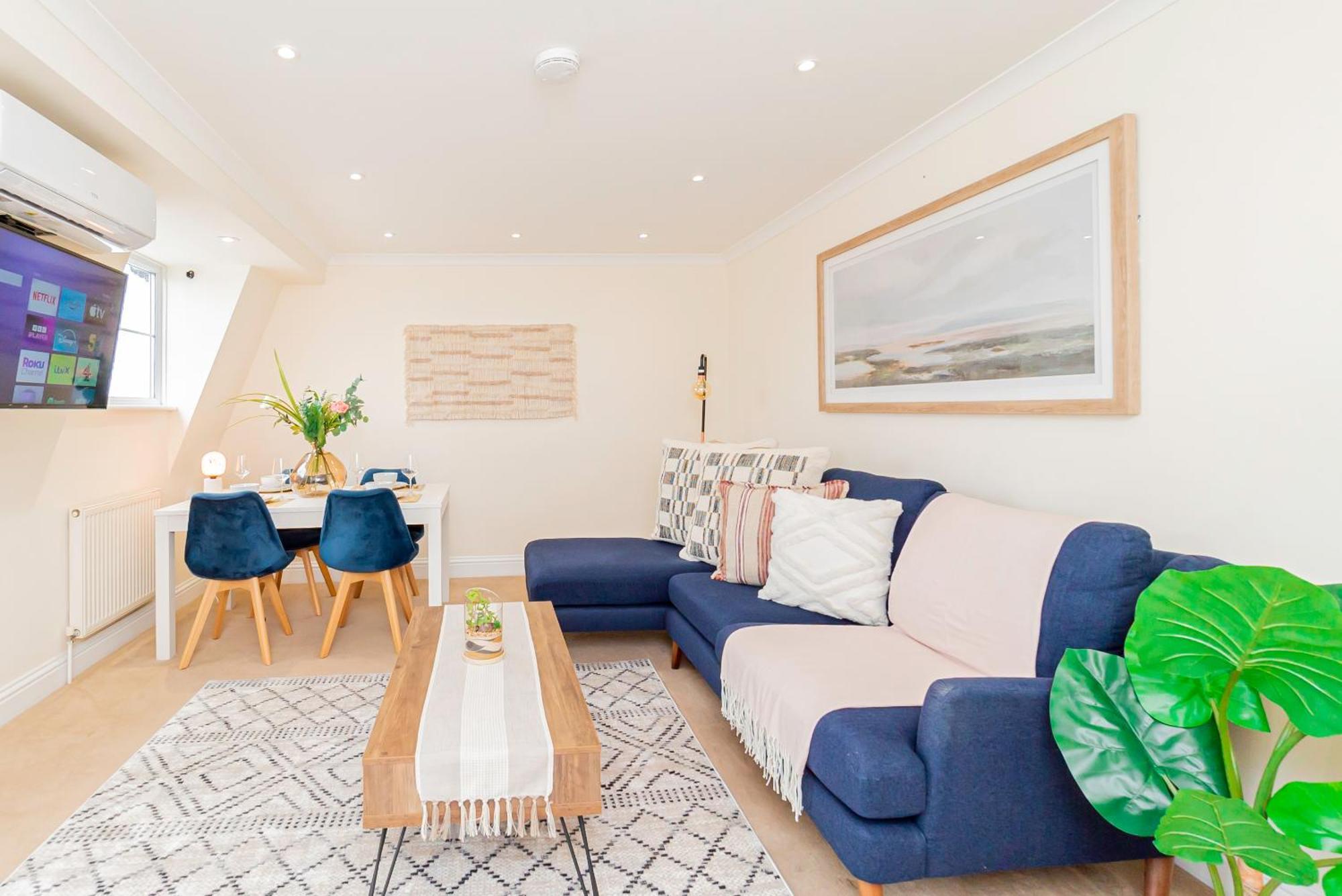 Battersea 2-bedroom Top-floor With Cozy Balcony Appartamento Londra
