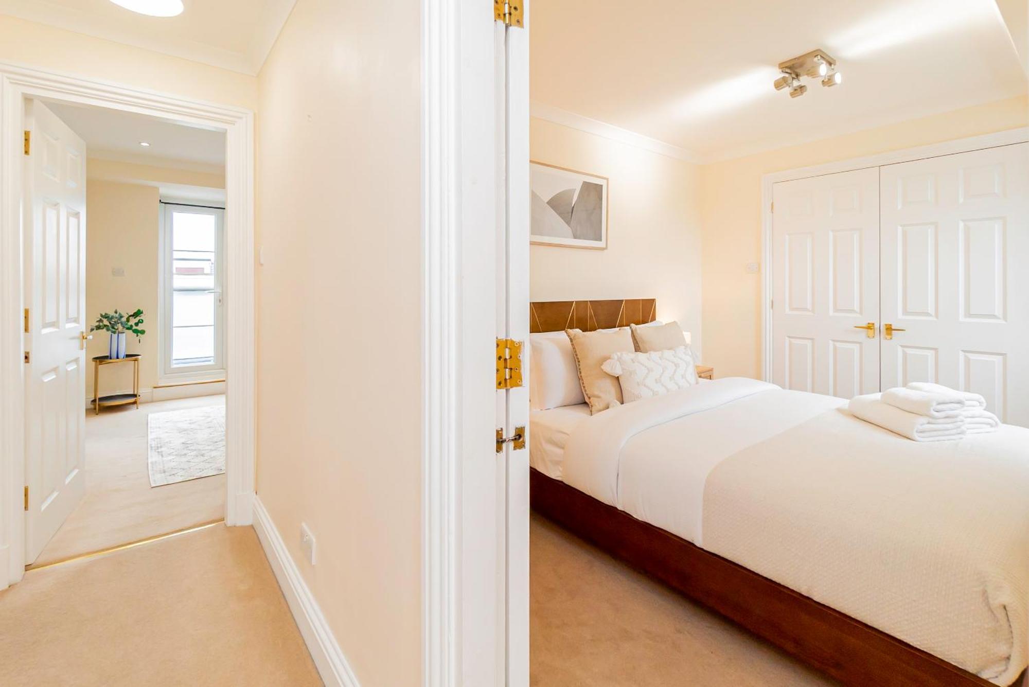 Appartamento Battersea 2-bedroom Top-floor With Cozy Balcony Londra