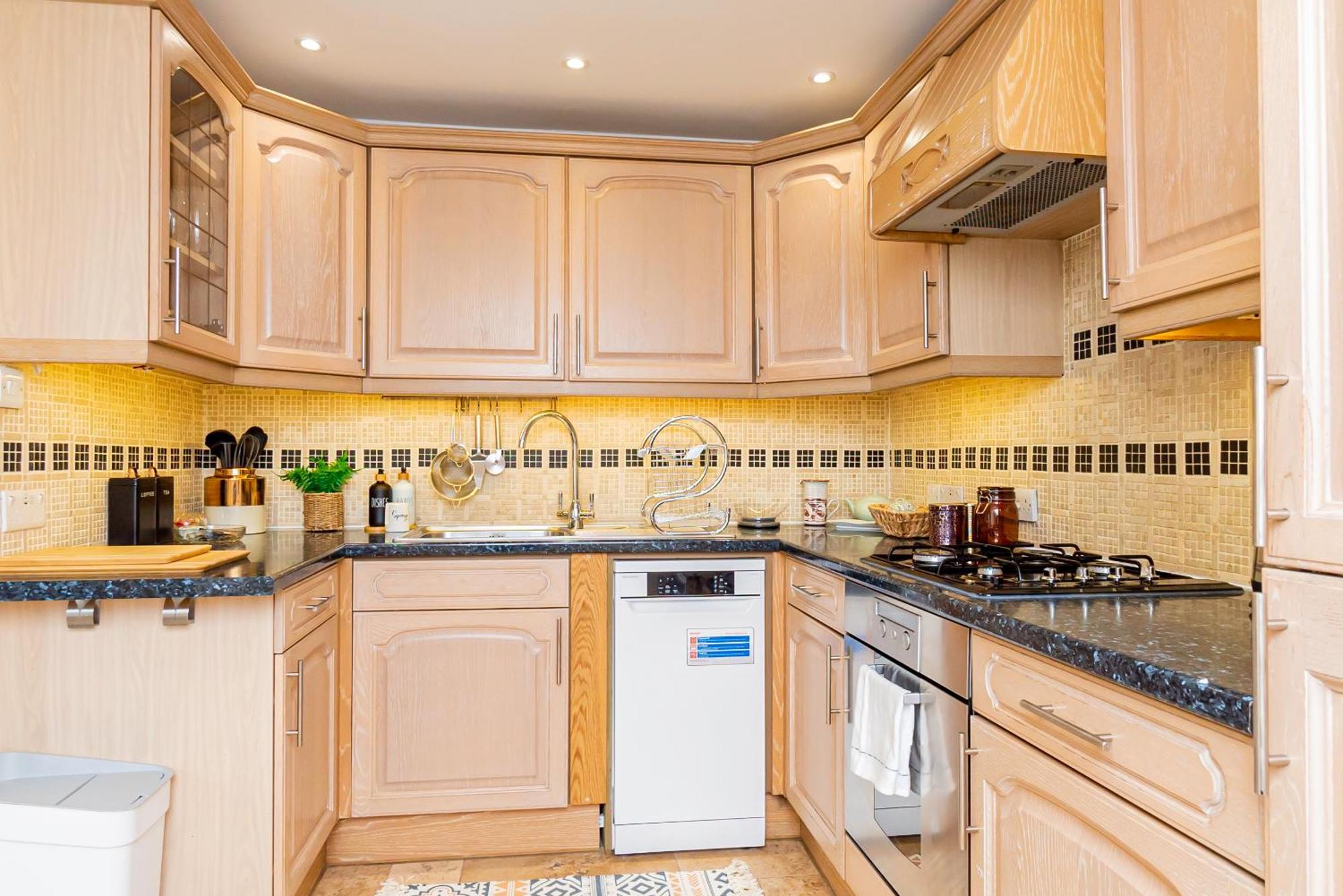 Battersea 2-bedroom Top-floor With Cozy Balcony * Londra